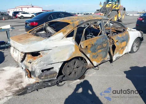 2013 Hyundai Sonata Hybrid z USA, uszkodzony, nr VIN KMHEC4A40DA093376